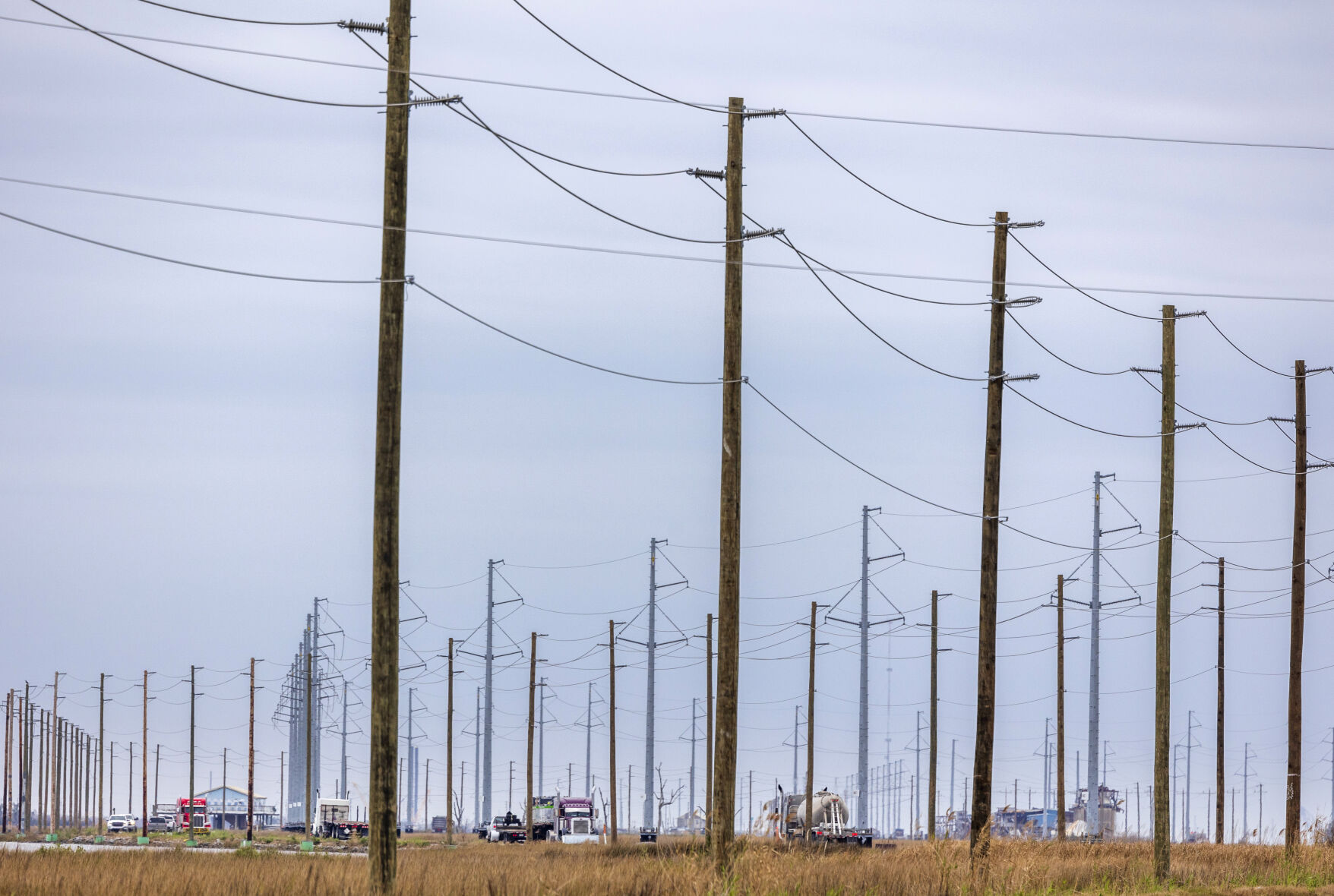 How to check power outage maps in the New Orleans metro as severe weather threatens